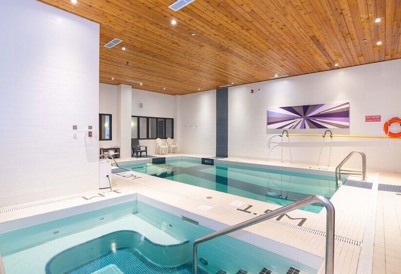 فندق Sandman Signature Edmonton South