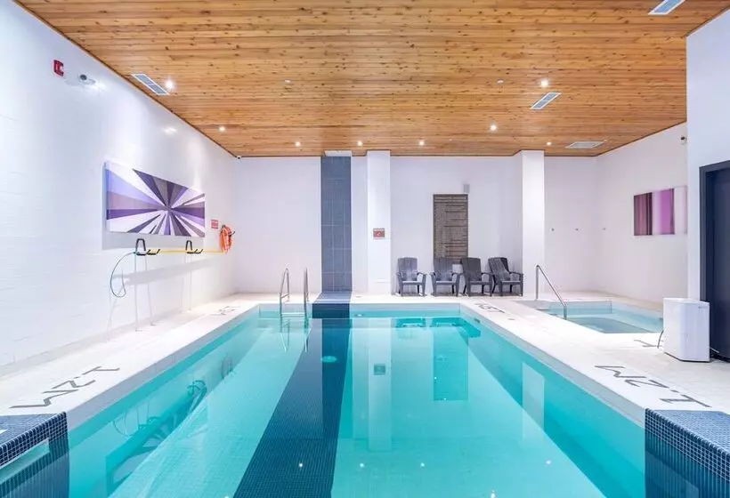 فندق Sandman Signature Edmonton South