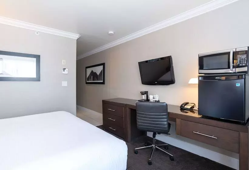 فندق Sandman Signature Edmonton South