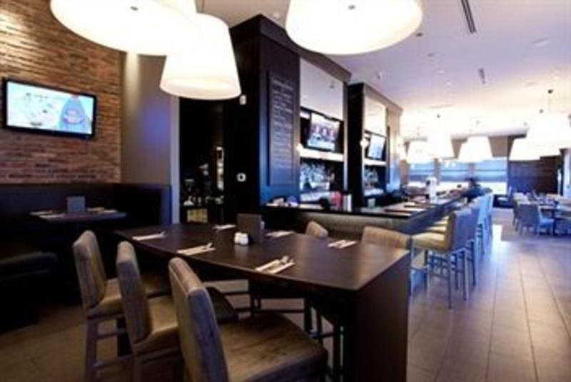 فندق Sandman Signature Edmonton South