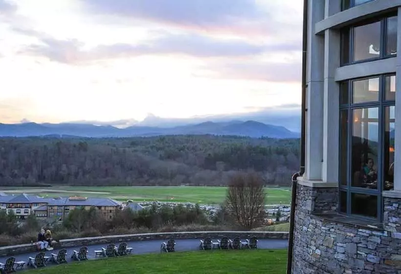 ホテル The Inn On Biltmore Estate