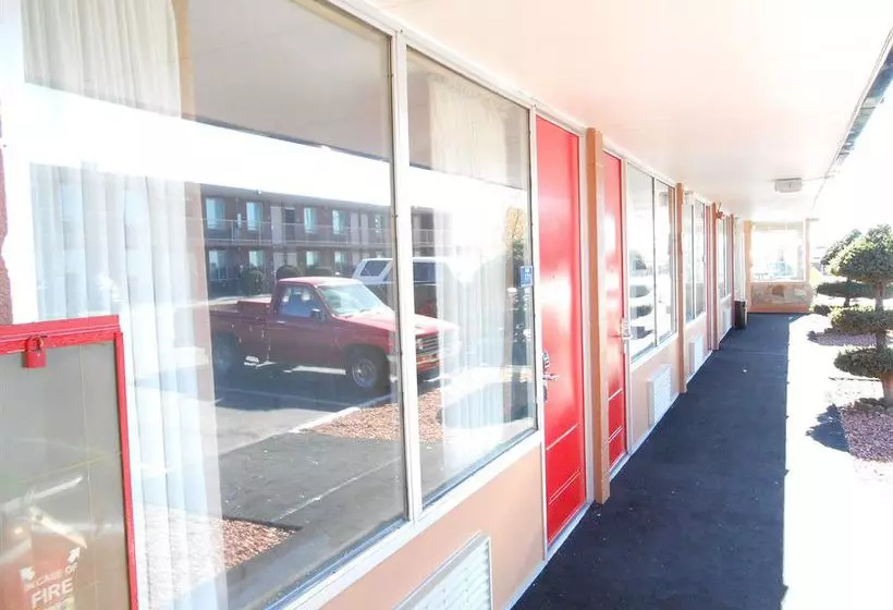 酒店 Travelodge University West