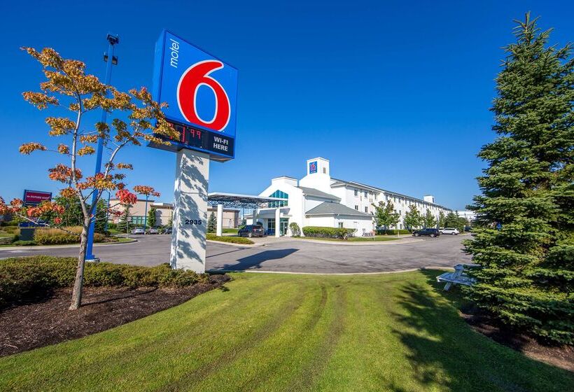 Motel 6 Mississauga, On  Toronto