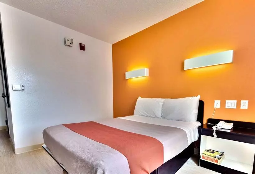 Motel 6lewisville, Tx Dallas