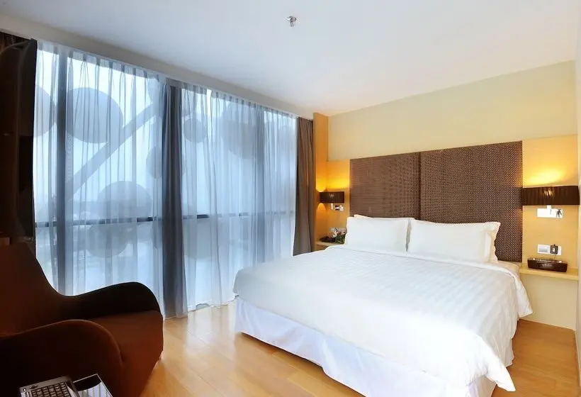 Sunday Hotel Subang