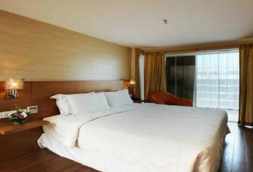 Sunday Hotel Subang