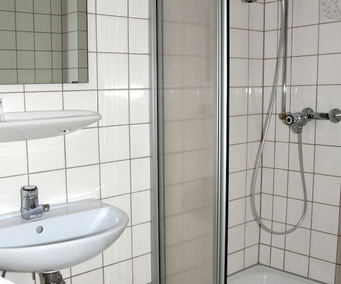 مبيت وإفطار Landhaus