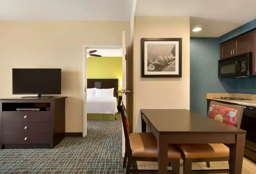 Homewood Suites By Hilton Fort Myers Airport/fgcu