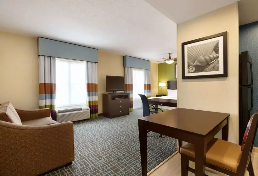 Homewood Suites By Hilton Fort Myers Airport/fgcu