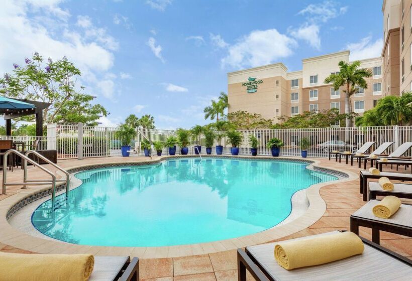 Homewood Suites By Hilton Fort Myers Airport/fgcu