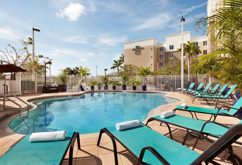Homewood Suites By Hilton Fort Myers Airport/fgcu