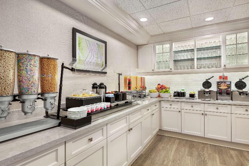 Homewood Suites By Hilton Fort Myers Airport/fgcu