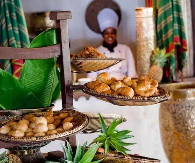 酒店 Breezes Beach Club And Spa