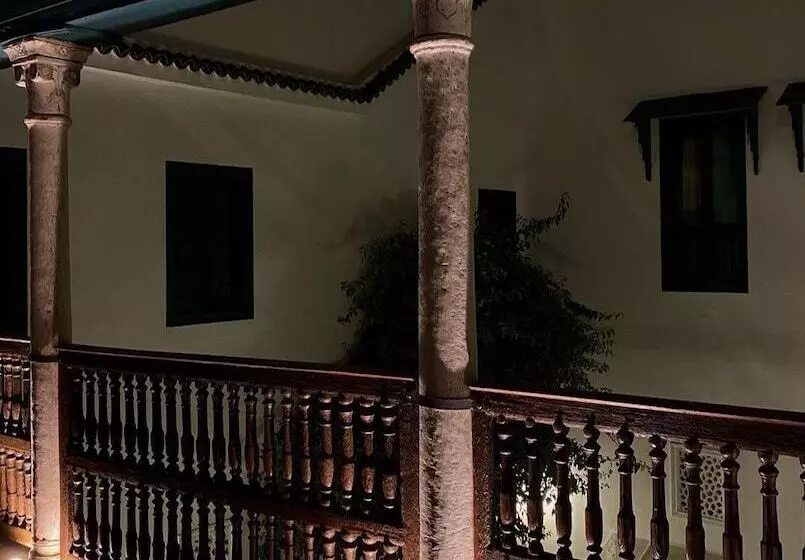 هتل Dar El Médina