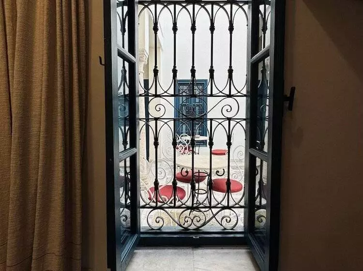 هتل Dar El Médina