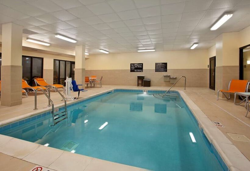 בית מלון כפרי Hampton Inn & Suites Nashville Smyrna