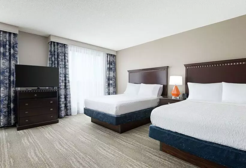 ホテル Hampton Inn & Suites National Harbor   Alexandria Area