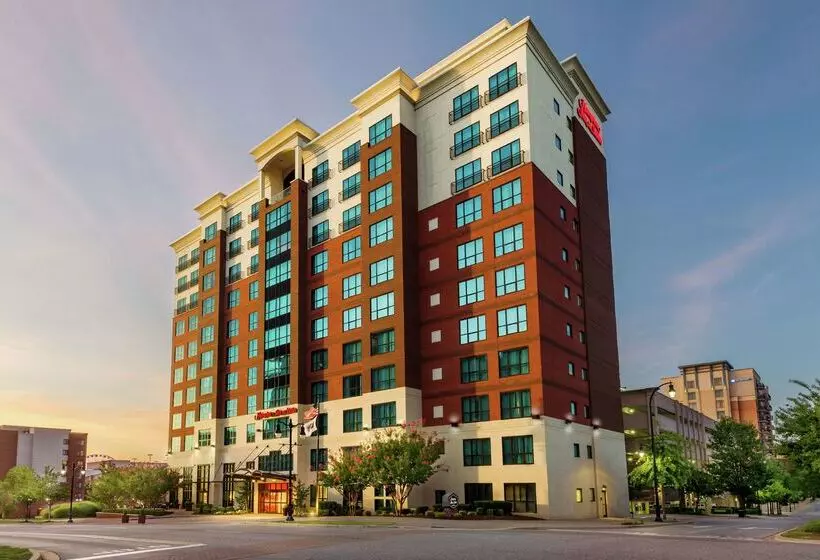 ホテル Hampton Inn & Suites National Harbor   Alexandria Area
