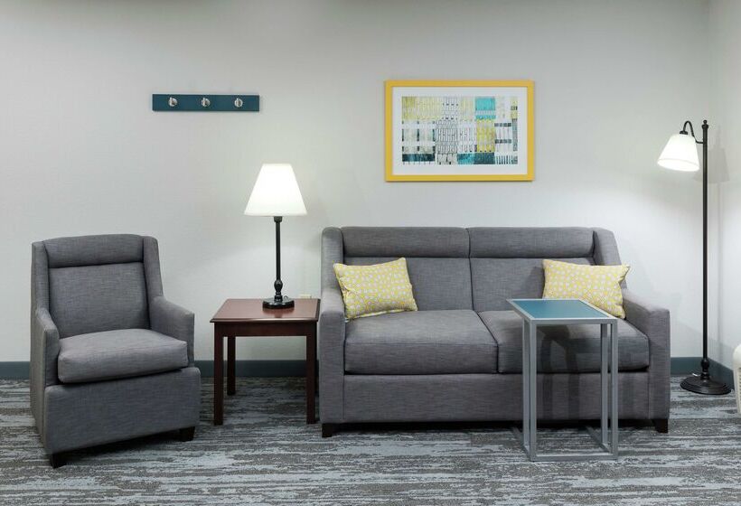 فندق Hampton Inn & Suites Rochester North