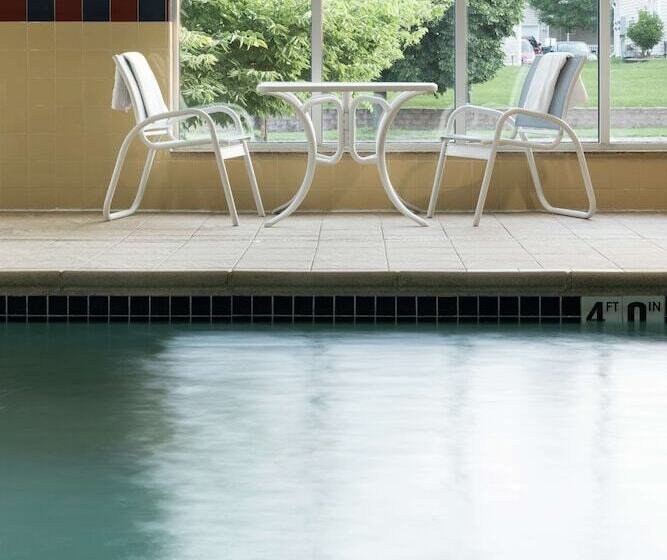 فندق Hampton Inn & Suites Rochester North