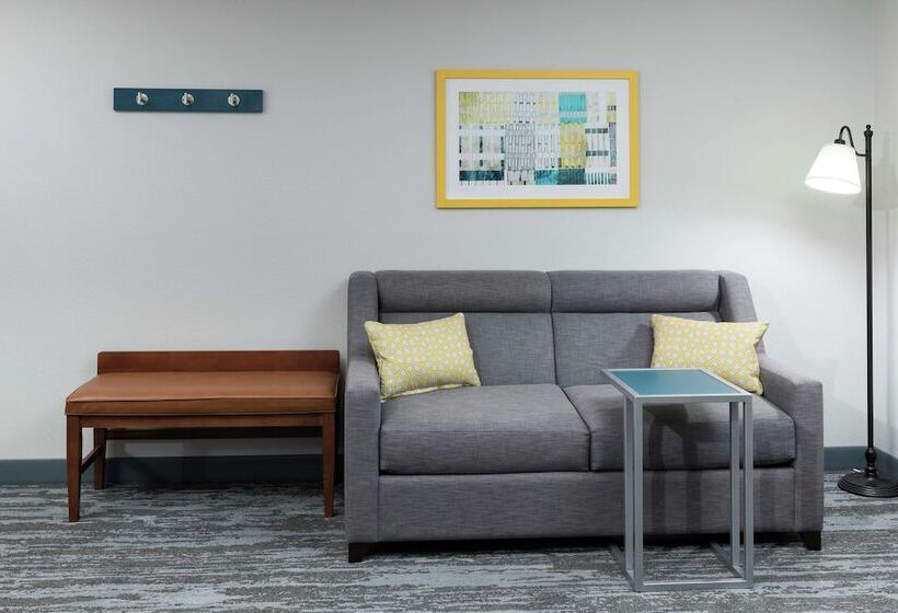 فندق Hampton Inn & Suites Rochester North