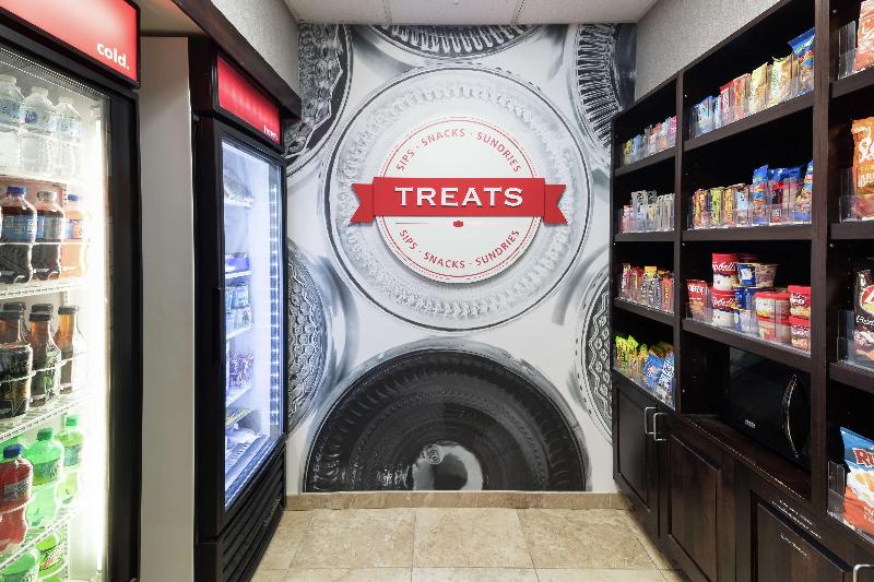 فندق Hampton Inn & Suites Rochester North