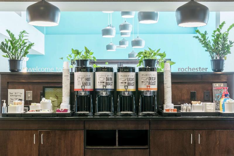 فندق Hampton Inn & Suites Rochester North