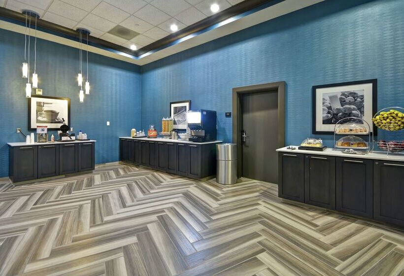 בית מלון כפרי Hampton Inn & Suites Los Angeles Burbank Airport