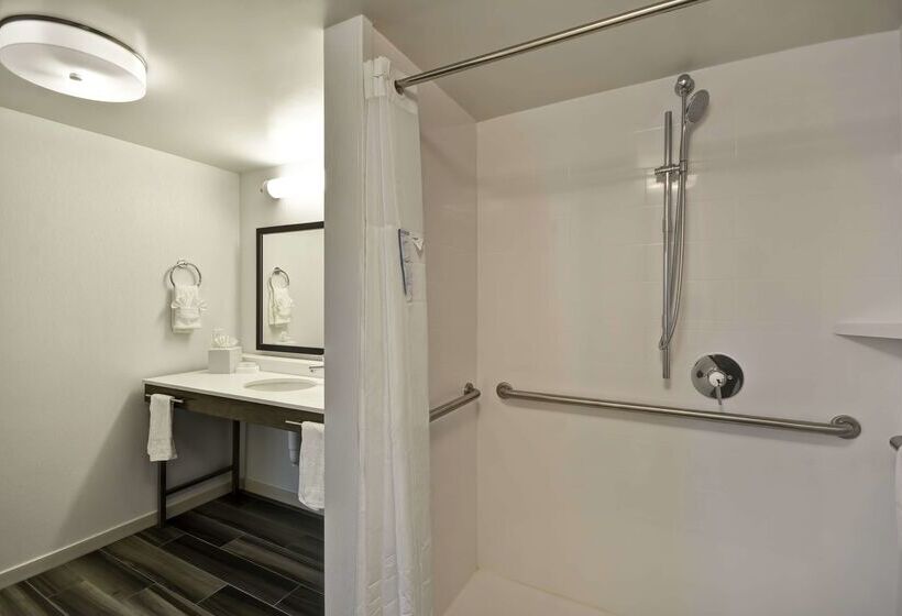 בית מלון כפרי Hampton Inn & Suites Los Angeles Burbank Airport