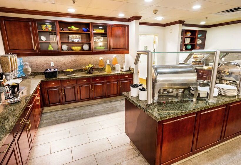 ホテル Homewood Suites By Hilton Ontario Rancho Cucamonga