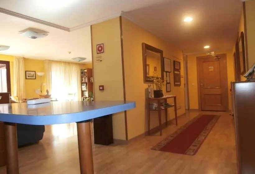 Hotel Hostal El Volante