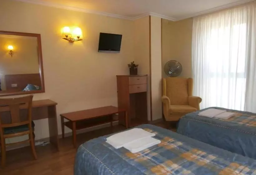 Hotel Hostal El Volante