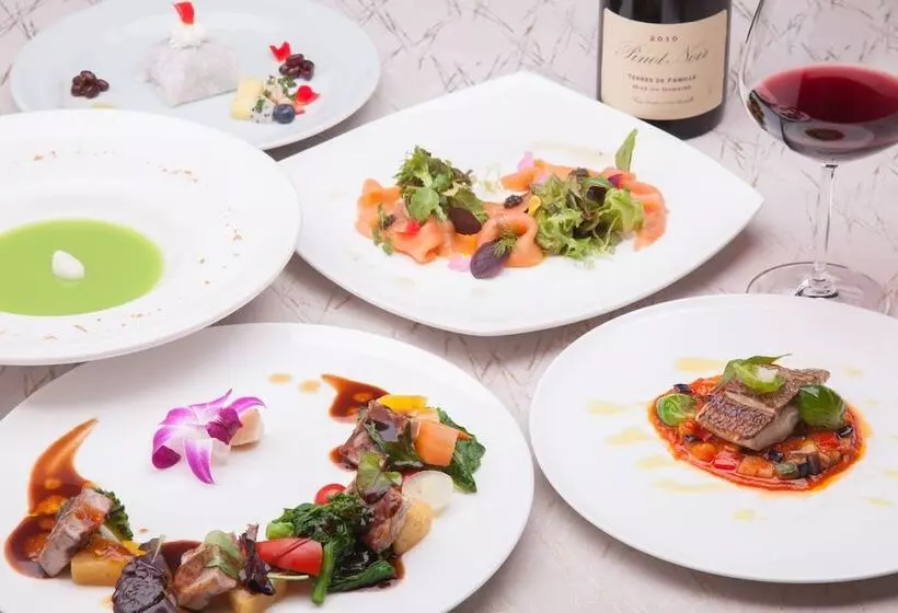 Hotel Okinawa Kariyushi Resort Exes Onna