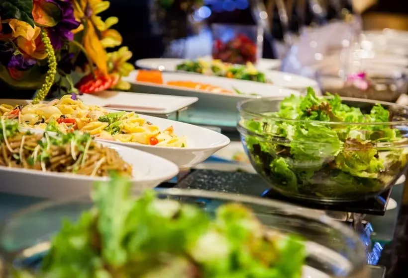 Hotel Okinawa Kariyushi Resort Exes Onna