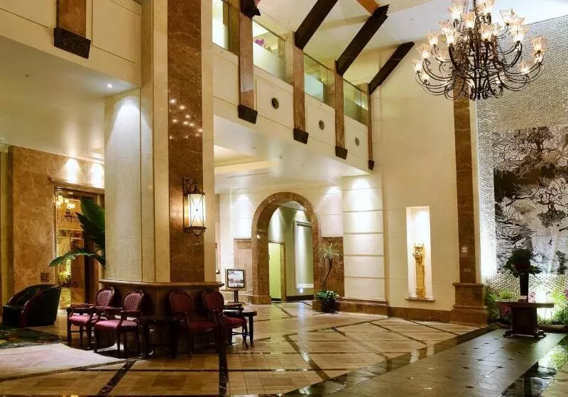 Hotel Okinawa Kariyushi Resort Exes Onna