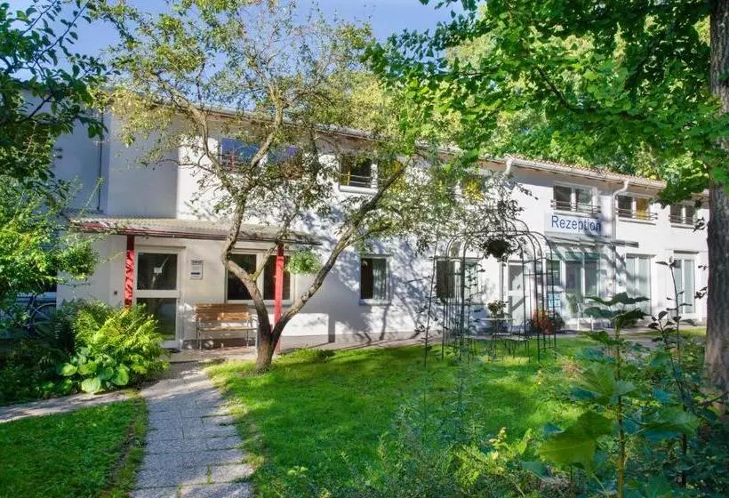 ホテル Pension Carl Aschheim