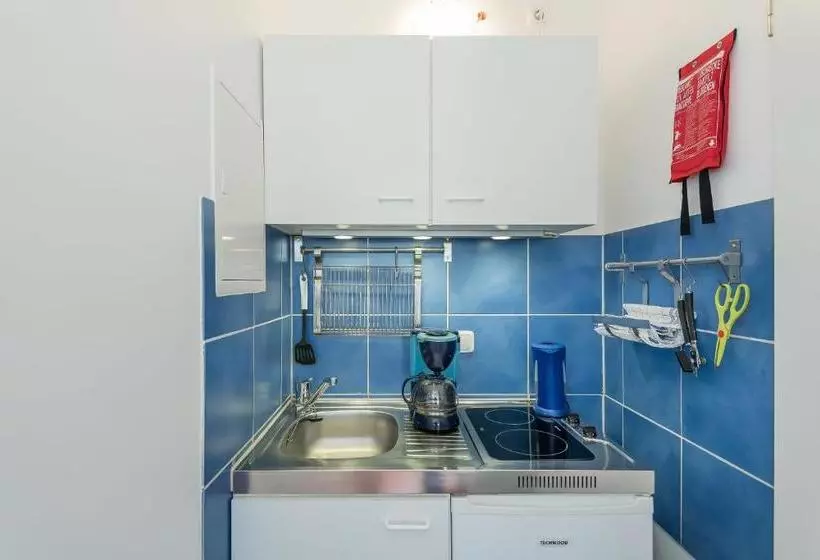 ホテル Pension Carl Aschheim