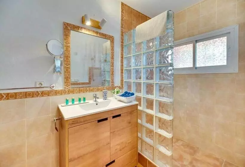 בית מלון כפרי Villa Tiphareth