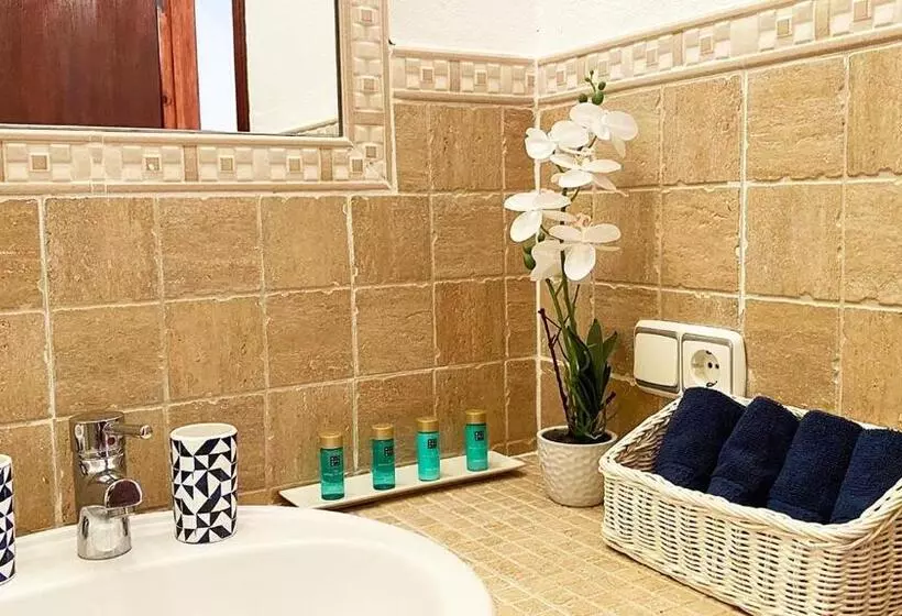 בית מלון כפרי Villa Tiphareth