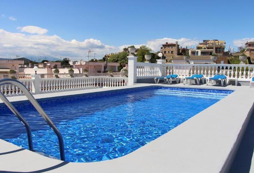 Apartamentos Las Americas   Blanes Beach