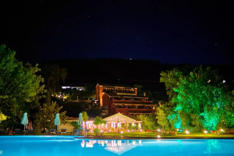 Chrismos Luxury Suites & Studios