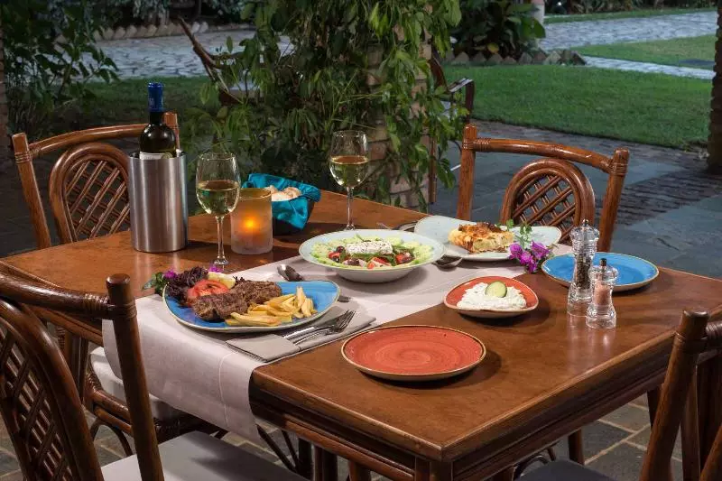 Chrismos Luxury Suites & Studios