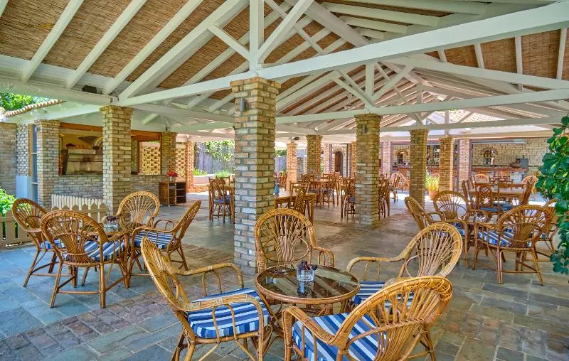 Chrismos Luxury Suites & Studios