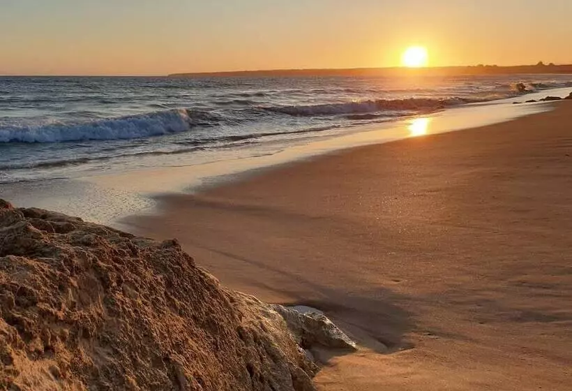 Agua Hotels Riverside