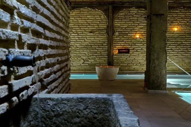 Aire Hotel & Ancient Baths