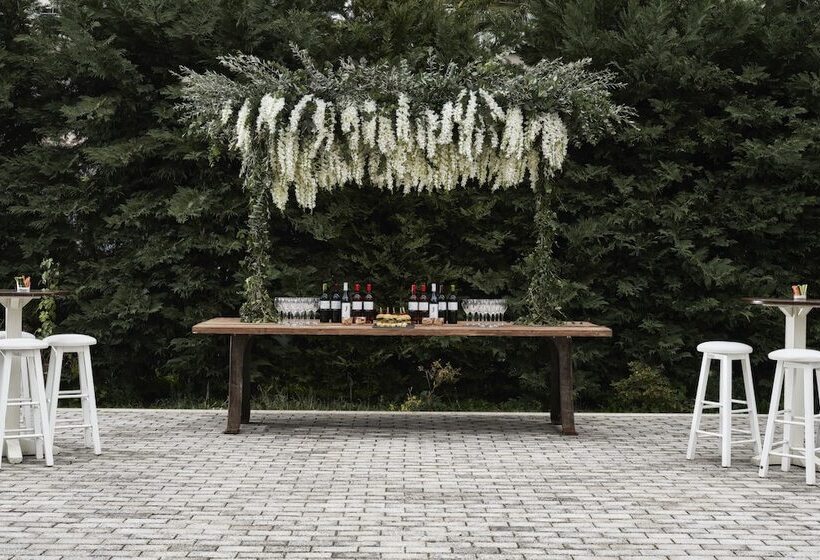 ホテル Civitel Attik Rooms & Suites