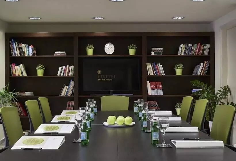 ホテル Civitel Attik Rooms & Suites