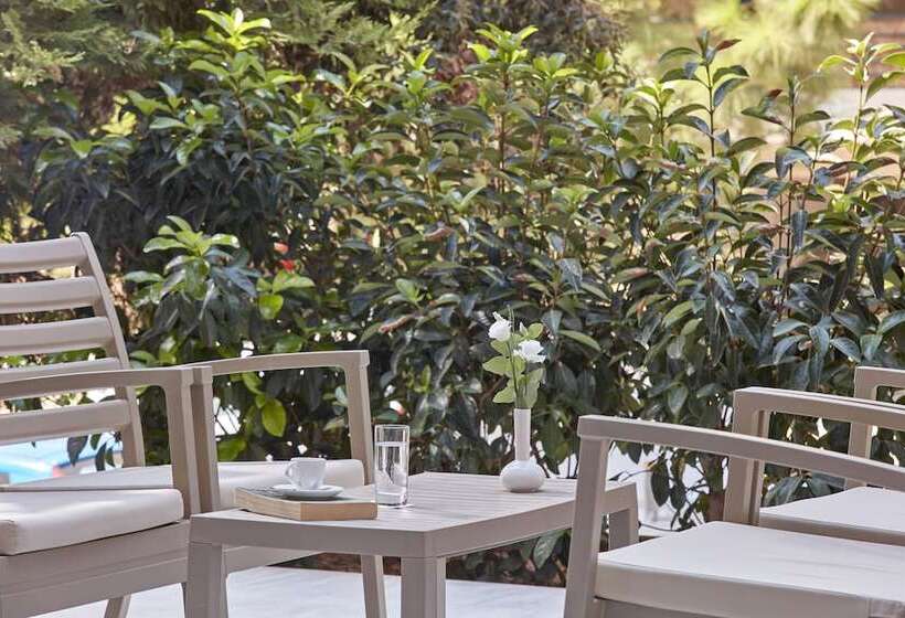 בית מלון כפרי Civitel Attik Rooms & Suites