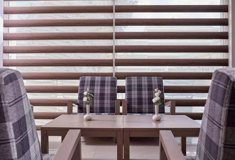 ホテル Civitel Attik Rooms & Suites