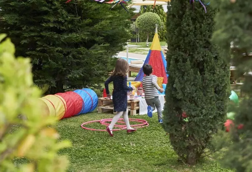 ホテル Civitel Attik Rooms & Suites